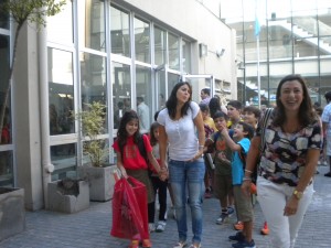 My teacher, Valeria, holding my hand the first day! ;)